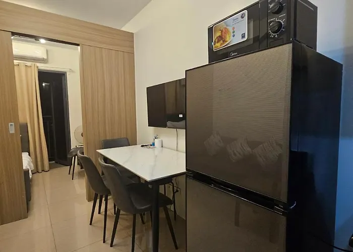 The Executive At Shore 2 Residences Manila