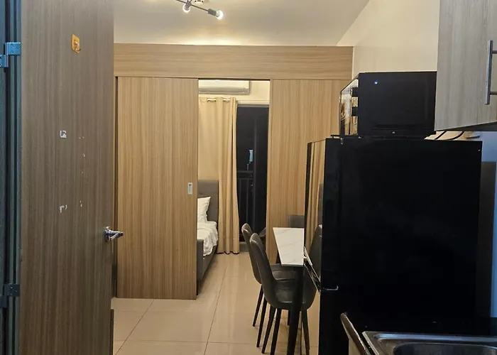 The Executive At Shore 2 Residences Apartment